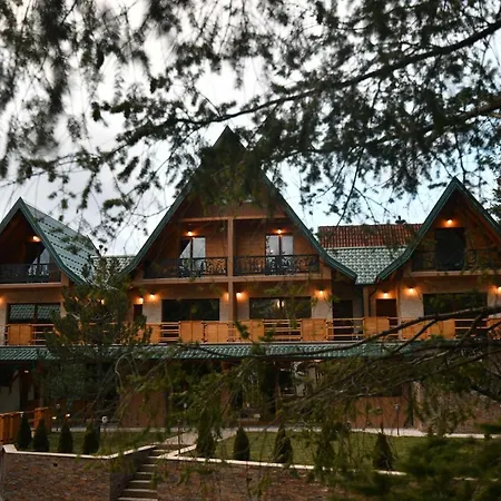 Semesterbostad Brvnara Mont 1 *