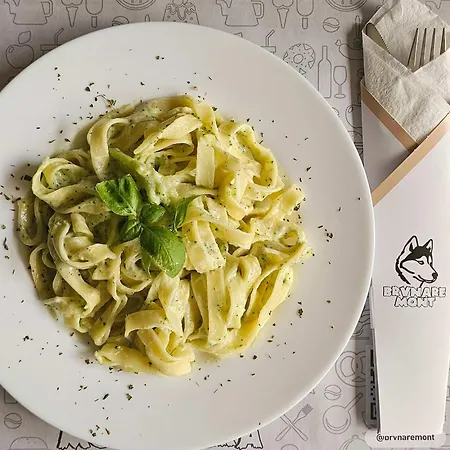 Brvnara Mont 1 別荘